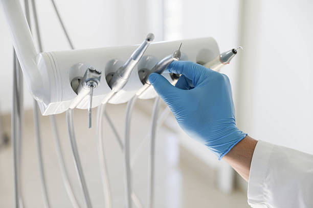 Professional Emergency Dentist technician working in Dundee, MI